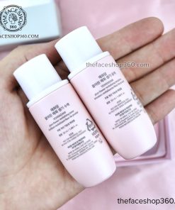 Nước cân bằng và Sữa dưỡng Yehwadam Plum Flower Revitalizing Mini 32ml